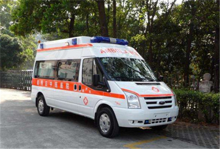 呼玛救护车出租服务案例8